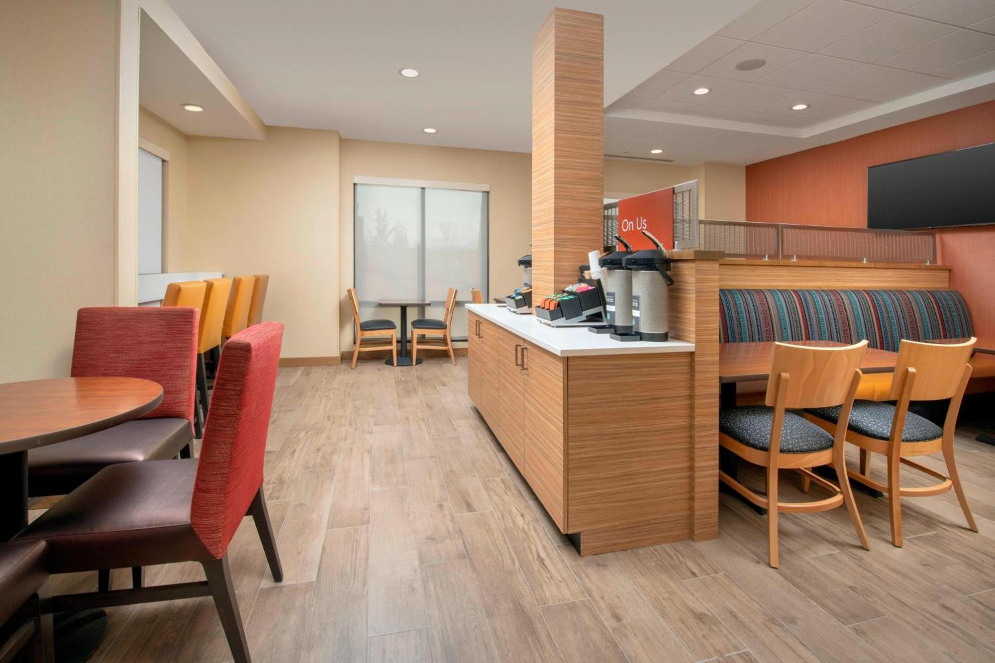 Towneplace Suites By Marriott College Park Exterior foto