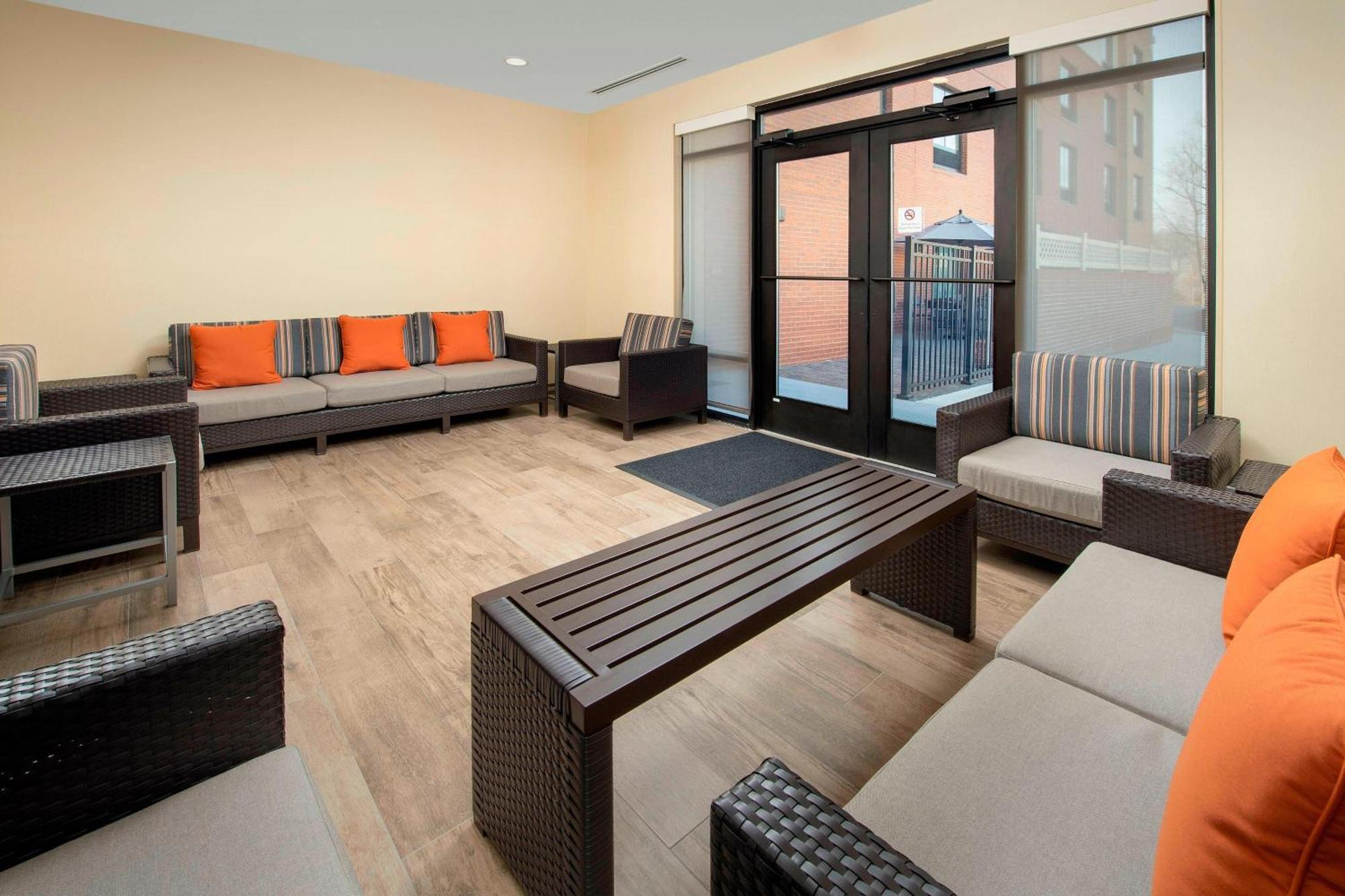 Towneplace Suites By Marriott College Park Exterior foto
